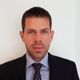 徐查清荣膺“龙湾杯”全国木雕大赛桂冠