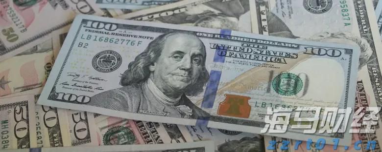 柳梧铁路金田跨平武高速特大桥首片T梁顺利架设